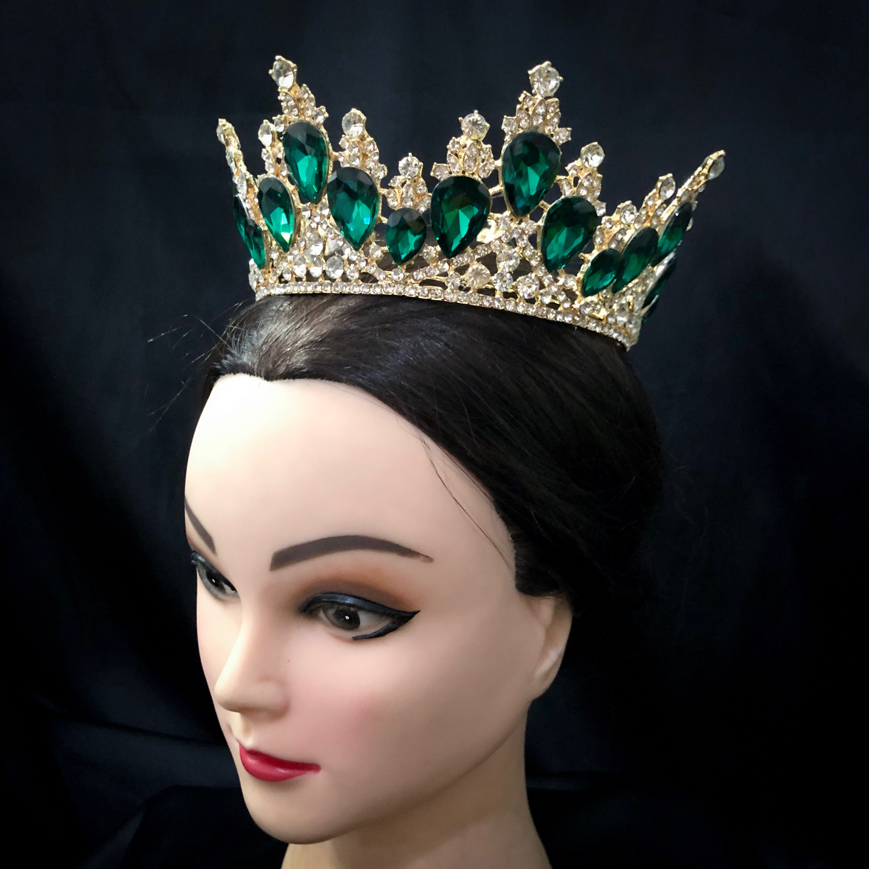 (พร้อมส่ง) มงกุฏ 049 เขียว-ทอง มงกุฎนางงาม มงกุฎประกวด งานดี เกรดพรีเมี่ยม จัดส่งจากไทย ไม่ต้องรอนาน