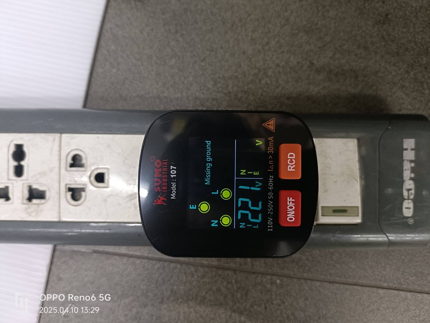 เครื่องตรวจเช็คเต้ารับไฟฟ้าดิจิตอล รุ่น 107 SUMO