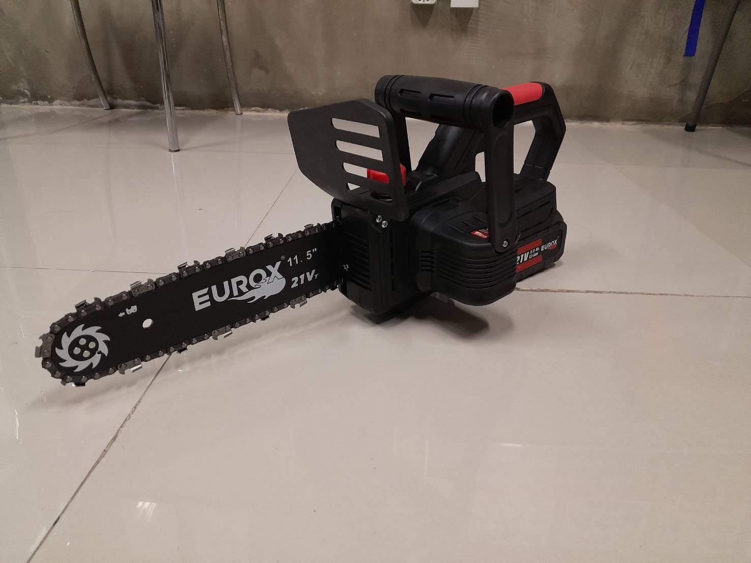 เลื่อยโซ่21V-T EUROX