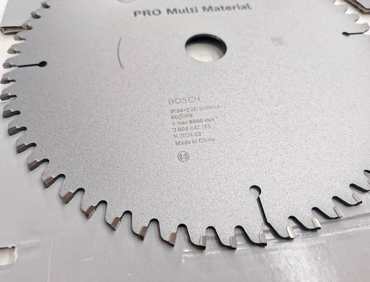 ใบเลื่อยวงเดือน Pro Multi Material 7"x60T BOSCH 2608642193