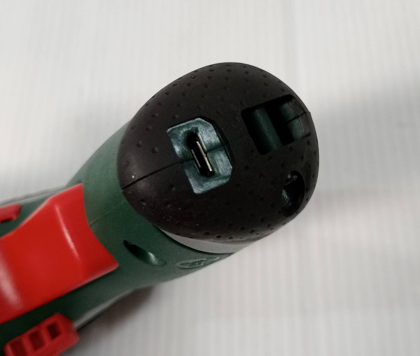 ไขควงไร้สาย3.6V IXO7 BOSCH Basic