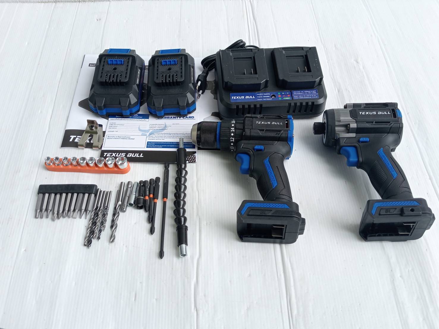 TEXUS BULL รุ่น TX-8240 ชุดสว่านกระแทกและไขควงกระแทกไร้สาย 20V. พร้อมแบตเตอรี่ x2.0Ah 2ก้อน