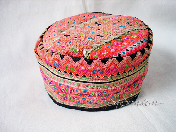 หมวกแม้ว