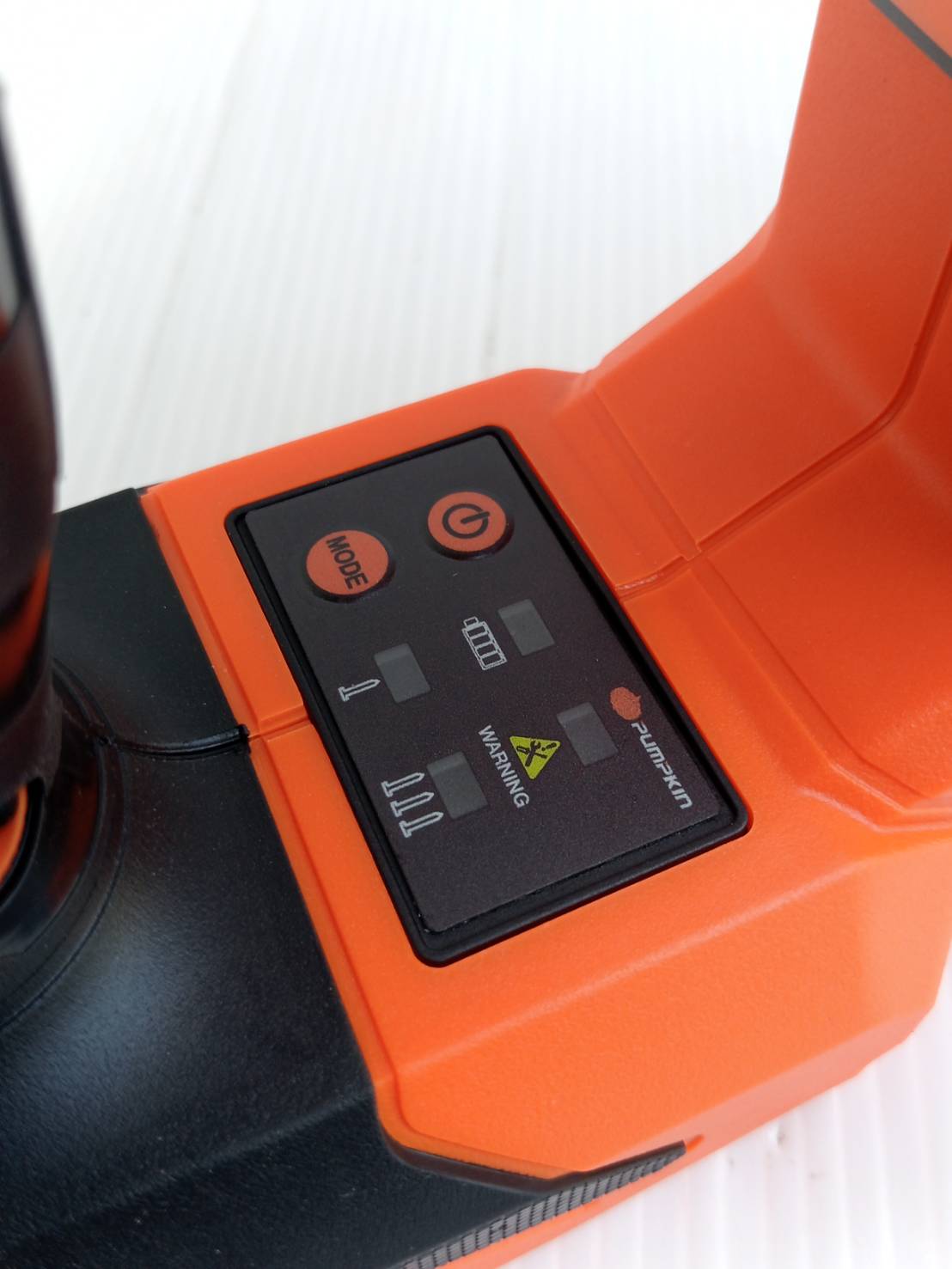 เครื่องยิงตะปูไร้สาย20V F32 INF-F32BNB PUMPKIN (เครื่องเปล่า) 50481