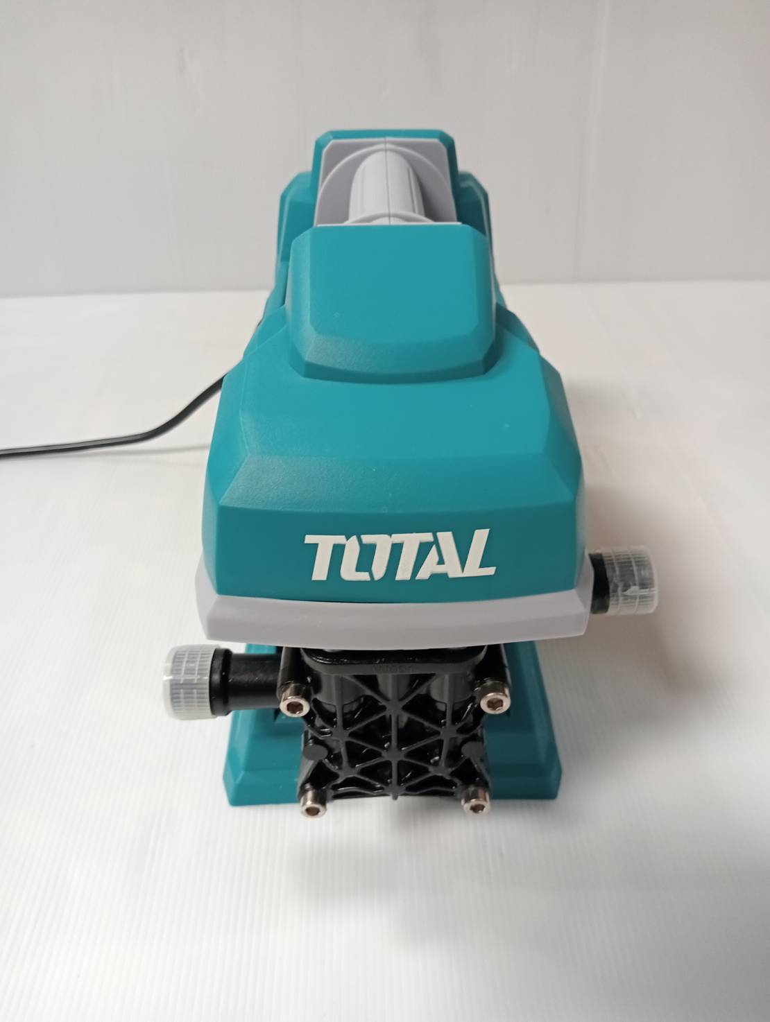 เครื่องฉีดน้ำแรงดันสูง 75 Bar TGTK16135 TOTAL