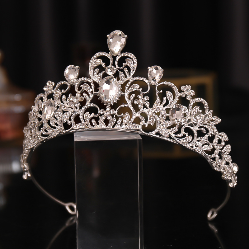 (พร้อมส่ง) เทียร่า 168 สีเงิน มงกุฎนางงาม มงกุฎเจ้าหญิง งานสวย ปราณีต QCเพชรทุกเม็ด สินค้าพร้อมส่งจากไทย