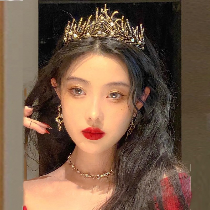 (พร้อมส่ง) มงกุฎสีดำ 311 Halloween ฮัลโลวีน งานสวย ปราณีต QCเพชรทุกเม็ด สินค้าพร้อมส่งจากไทย ไม่ต้องรอจีน