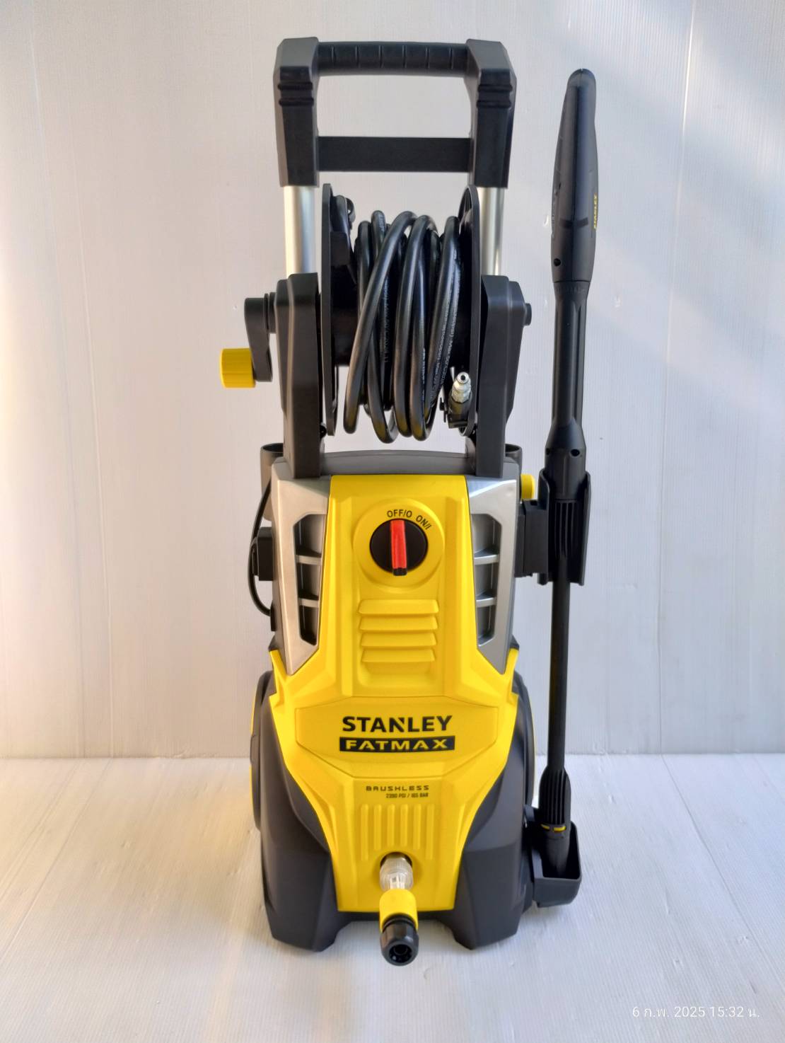 STANLEY เครื่องฉีดน้ำแรงดันสูง 2100W / 165บาร์ รุ่น SFMPW2400TH-B1