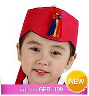 หมวกเกาหลีรุ่นพู่ประดับ สีแดง