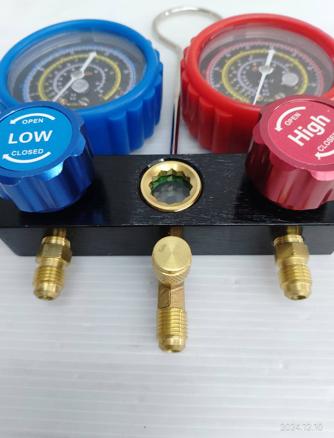 FLASH ชุดเกจวัดน้ำยาแอร์ พร้อมสาย 36 นิ้ว และอุปกรณ์ครบชุด R410, R32, R134A, R22 No.FS-AC002