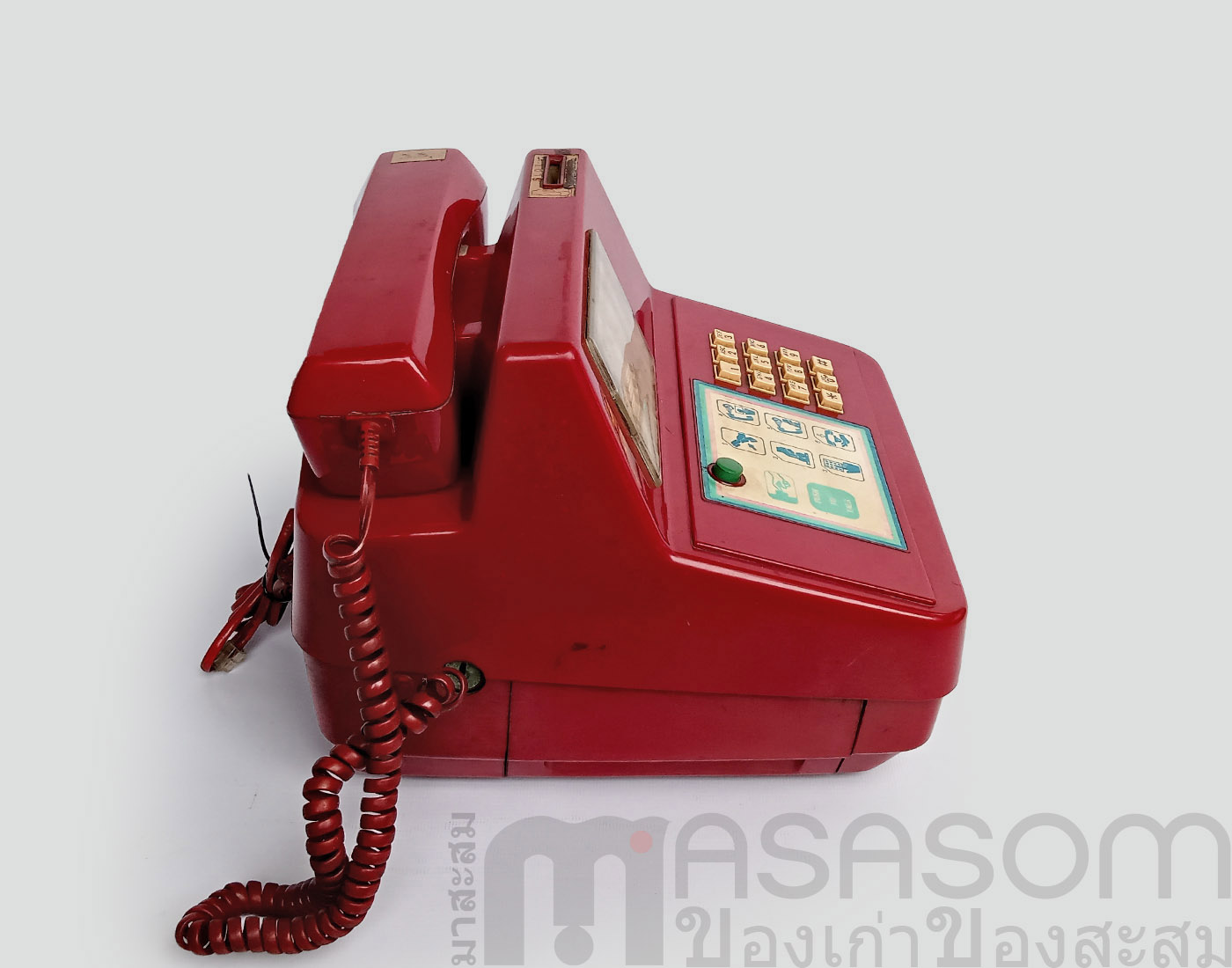 โทรศัพท์เก่าหยอดเหรียญสีแดง