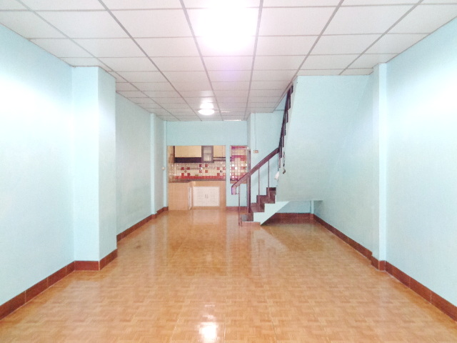 🚩 H1250 ขายทาวน์เฮ้าส์ 17 ตารางวา หมู่บ้านพัชรัฐ คู้บอน 27 แยก31 พื้นที่ใช้สอยเยอะ ต่อเติมเต็มเนิ้อที่