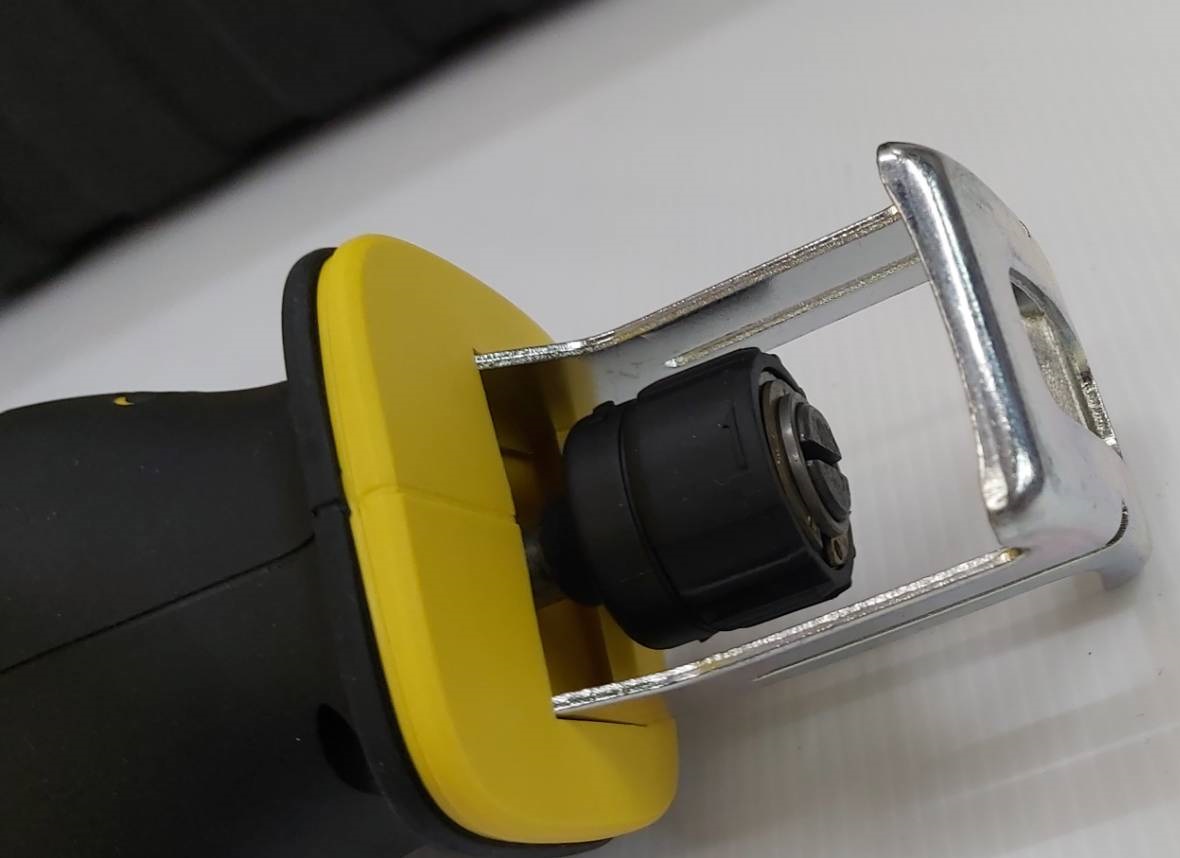 เซเบอร์ไร้สาย12V SCR121S2K STANLEY