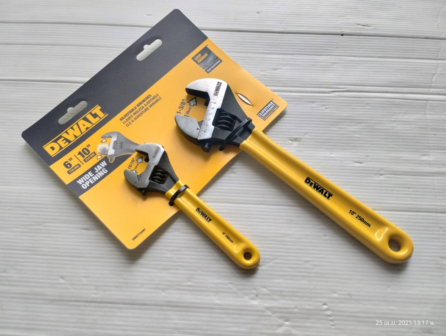 DEWALT ชุดประแจเลื่อน 2ตัว/ชุด ขนาด 6นิ้ว กับ 10นิ้ว รุ่น DWHT75497
