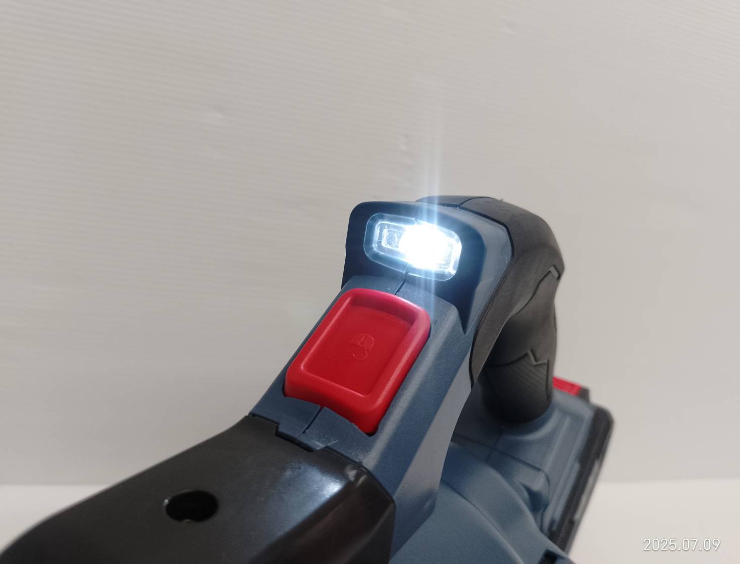 MASARU SCV-805-B1 เครื่องดูดฝุ่นไร้สาย ชุดแบต4A Power Turbo