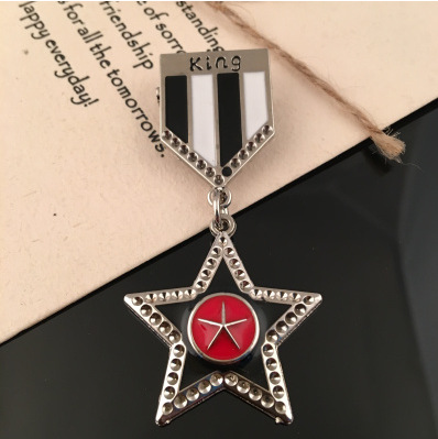 (พร้อมส่ง) เข็มกลัด 086