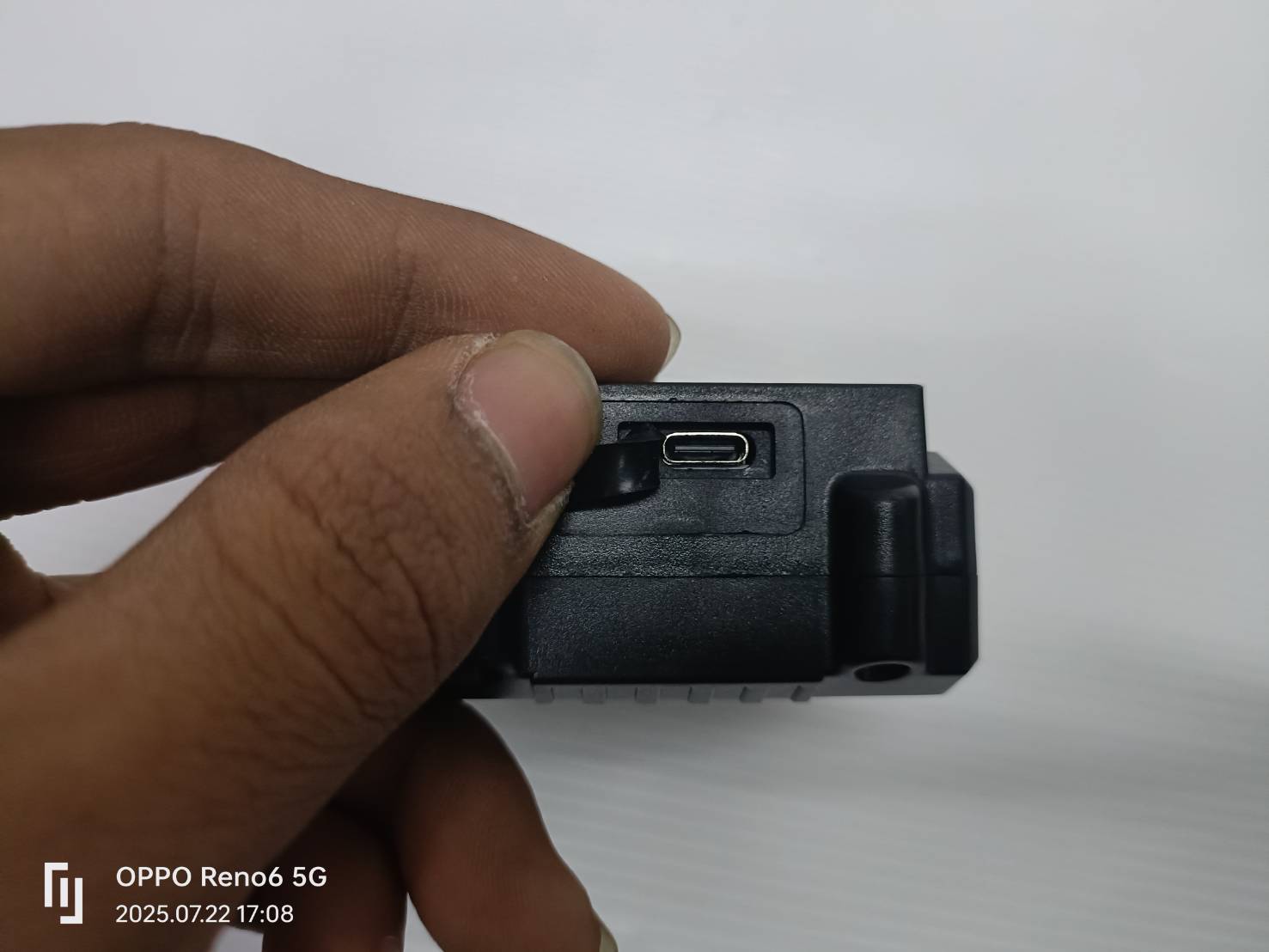 MASARU SMLG-330 เครื่องวัดระดับเลเซอร์แบบแสงสีเขียว 5 เส้น 3.7V (ไม่รวมขาตั้ง)