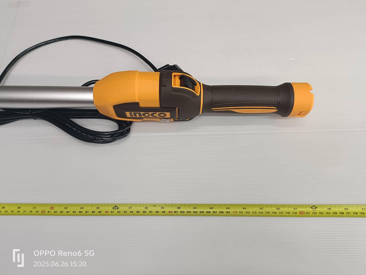 INGCO DWS105016 เครื่องขัดผนัง ด้ามยาว 1050W