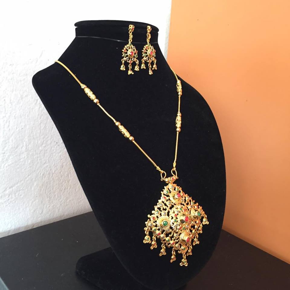 (พร้อมส่ง) เครื่องประดับไทยสร้อยคอ+ต่างหู 034