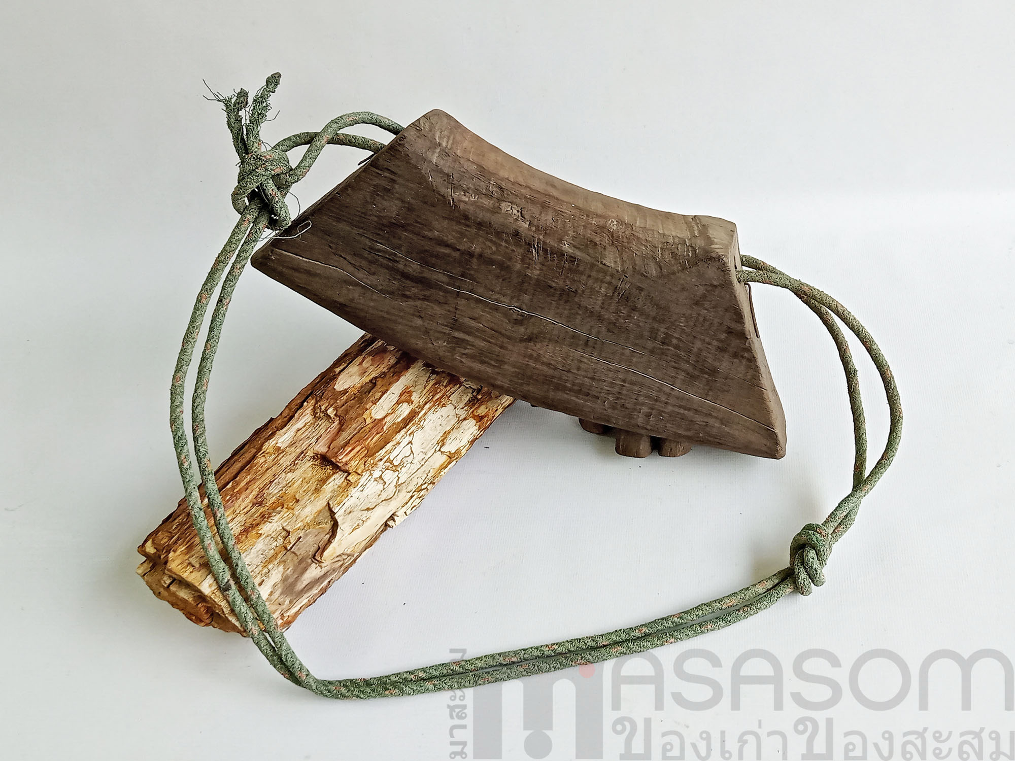 กระดึงคอวัวควายขนาดใหญ่