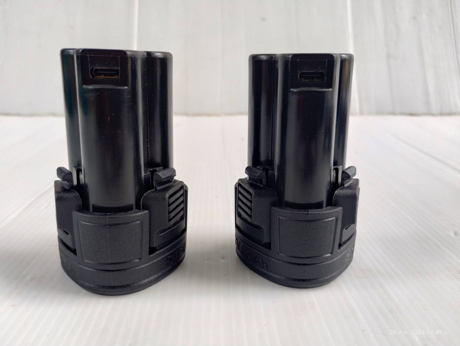 สว่านกระแทก12V+ดอกไขควง+ดอกสว่าน TOSLI240467 TOTAL