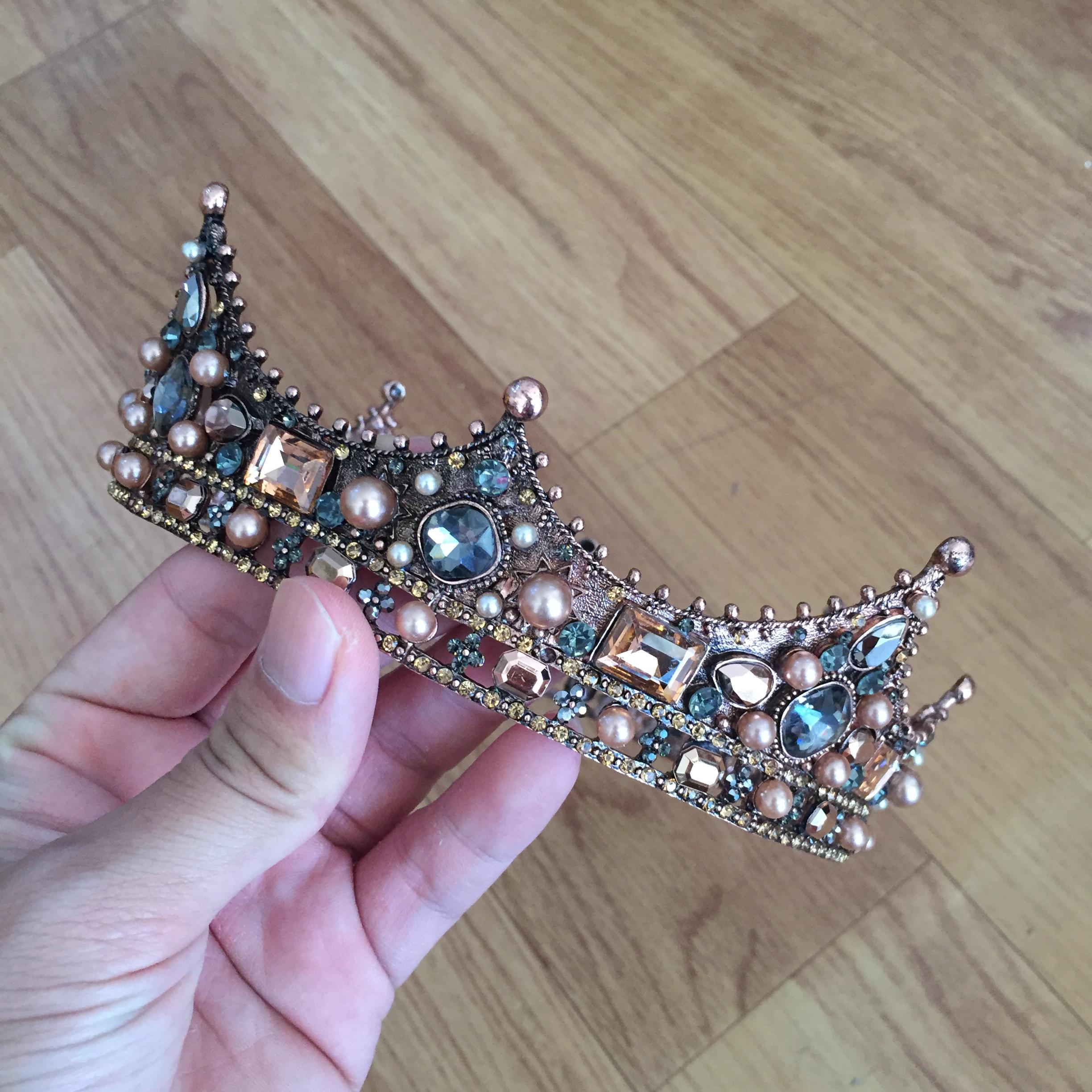 (พร้อมส่ง) มงกุฏผู้ชาย 035 สีน้ำตาลวินเทจ มงกุฎผู้ชาย มงกุฎเจ้าชาย งานสวย ปราณีต QCเพชรทุกเม็ด