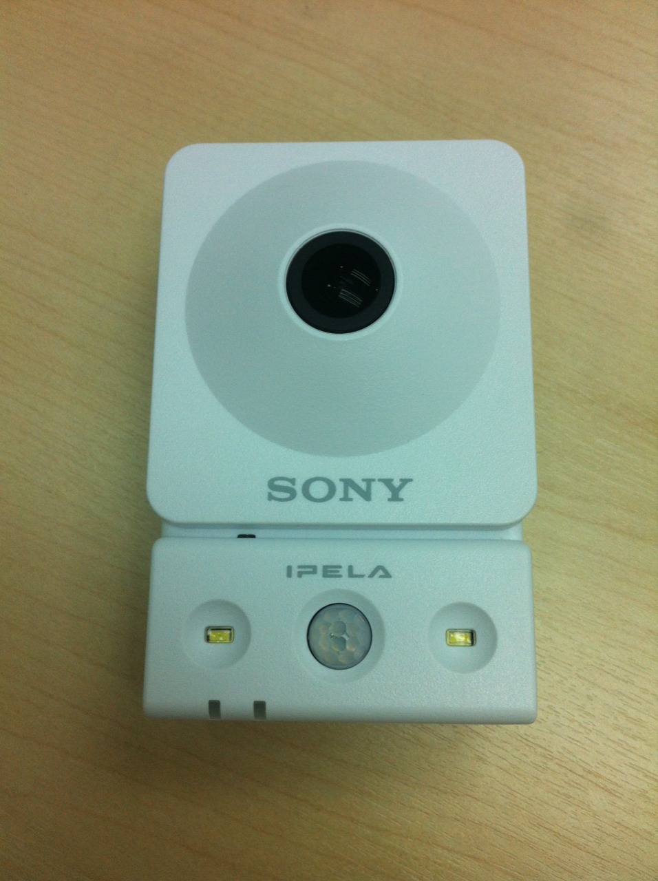 Sony SNC-CX600W Network Fixed HD Camera 1280 x 720 pixels with the Exmor® CMOS sensor Wide horizontal viewing angle of 120°