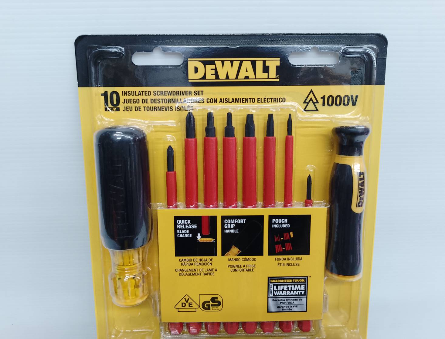 DEWALT ชุดไขควงกันไฟดูดDEWALT 8 ชิ้น DWHT66417