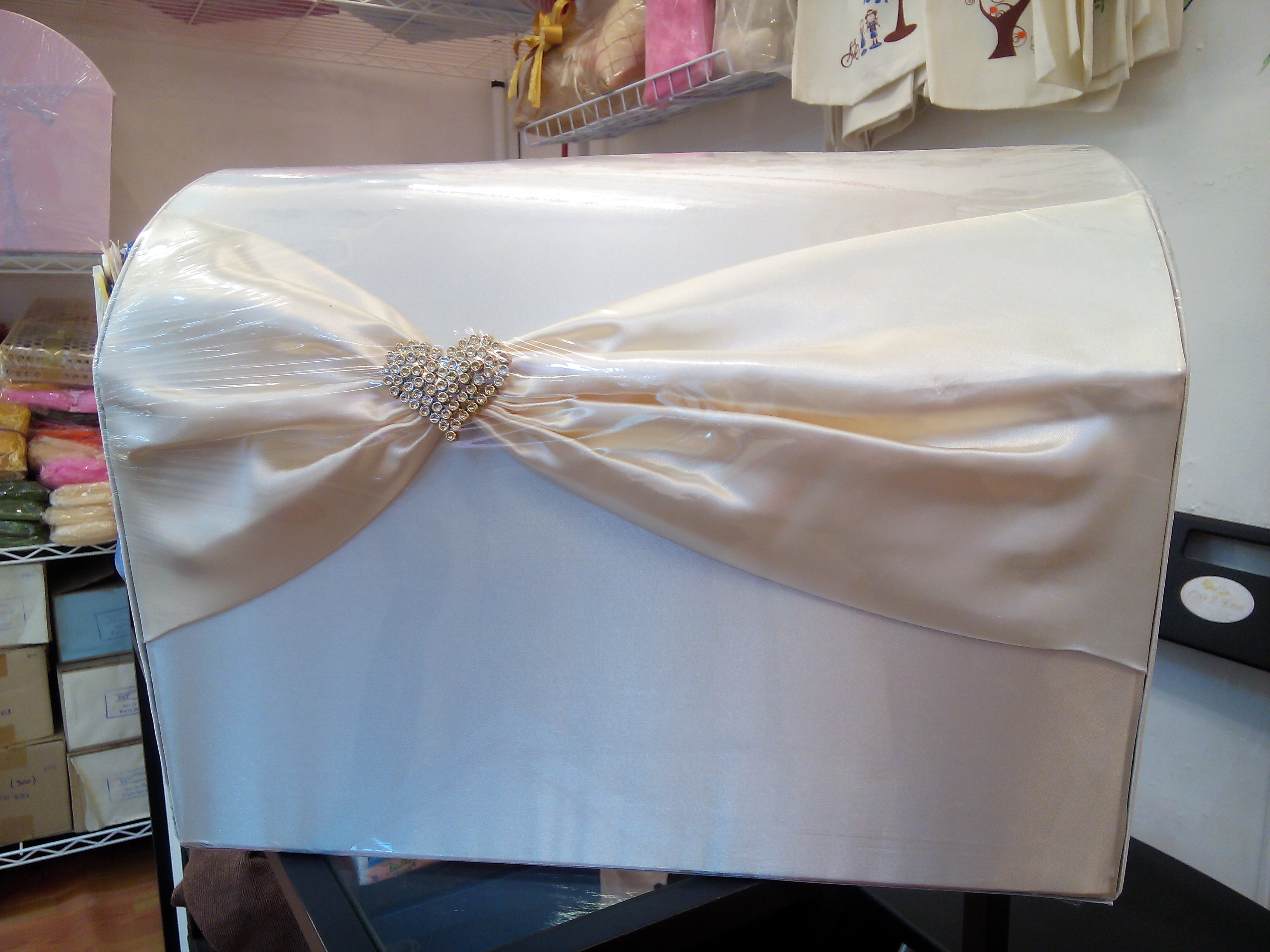 กล่องรับซองหีบสมบัติ หุ้มผ้าไหม สีขาวออฟไว้ท์