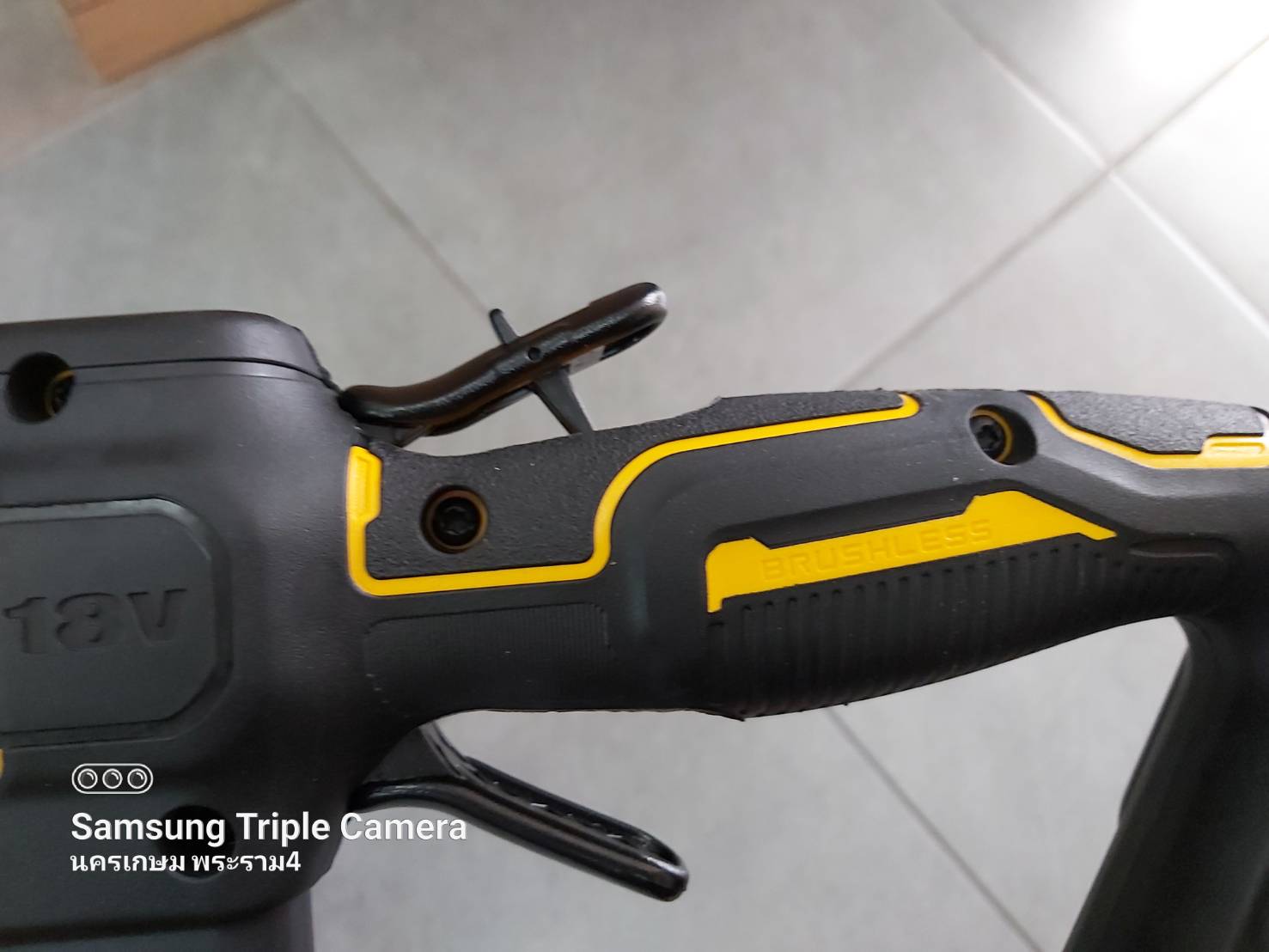 เลื่อยตัดกิ่งไร้สาย18V DCMPS567N DEWALT (ตัวเปล่า)