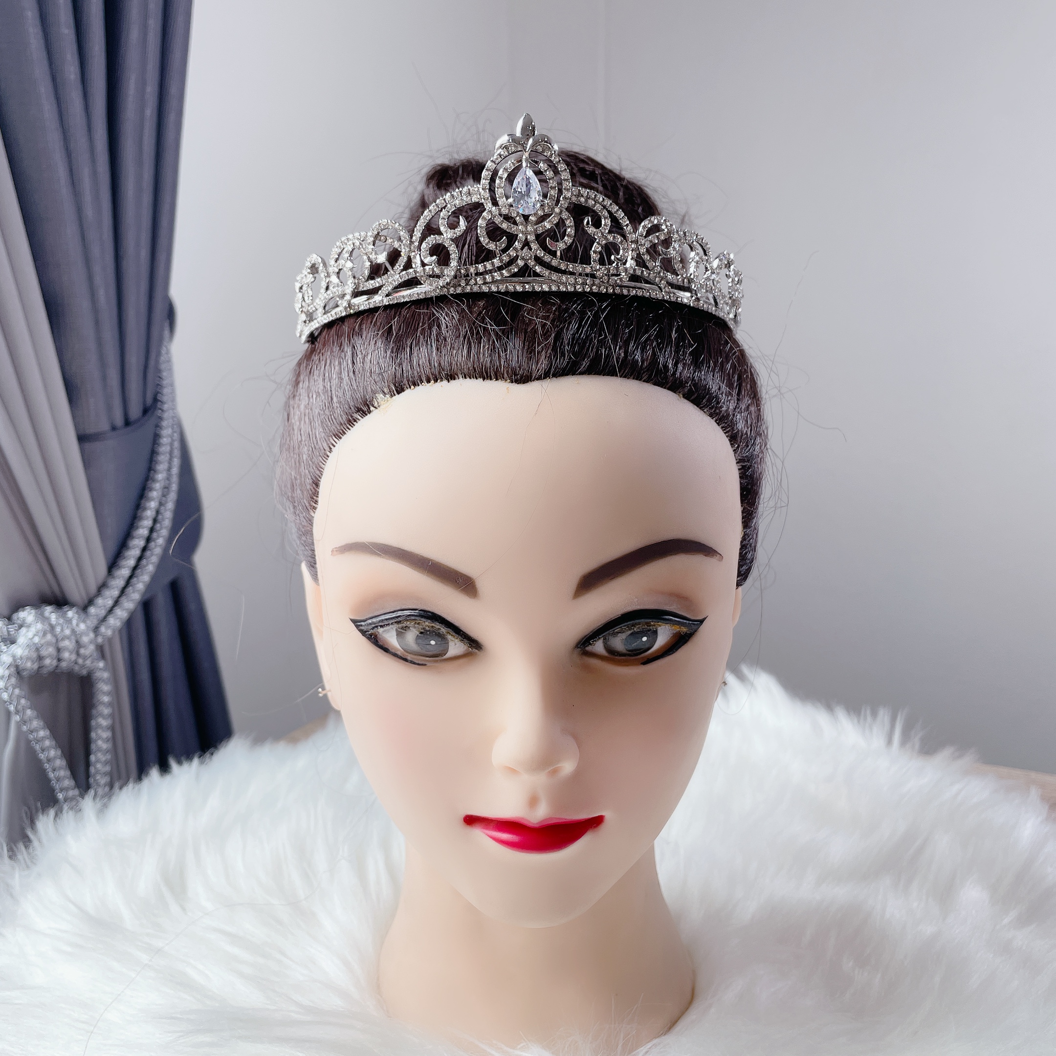 (พร้อมส่ง) เทียร่า 390 มงกุฎนางงาม มงกุฎเจ้าสาว มงกุฎเพชร งานพรีเมี่ยม สินค้าพร้อมส่งจากไทย