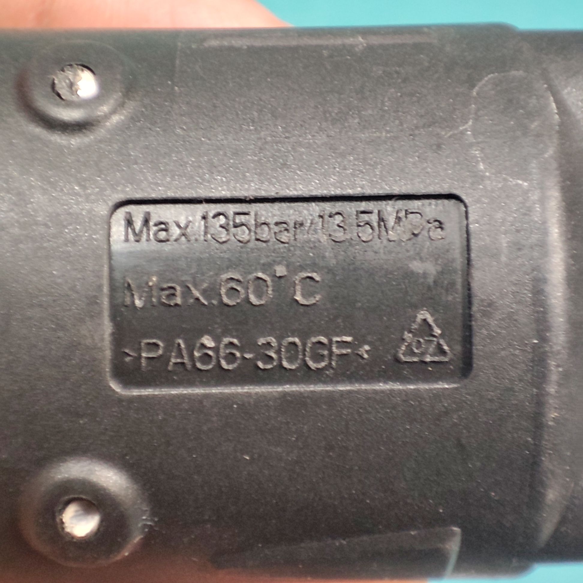 เครื่องฉีดน้ำแรงดันสูง UniversalAquatak125 BOSCH