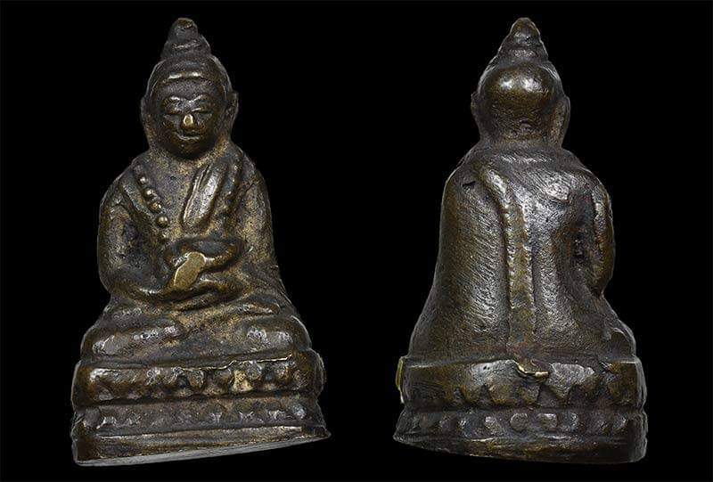 พระกริ่งปืนเที่ยง รุ่นแรก วัดทองนพคุณ ปี 2463 หลวงปู่เผือก วัดทองนพคุณจัดสร้าง หลวงปู่ศุข วัดปากคลองมะขามเฒ่าเป็นเจ้าพิธีเททองหล่อ