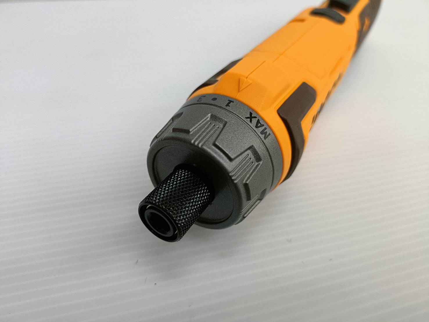 INGCO ชุดไขควงไร้สาย 8V รุ่น CSDLI08025