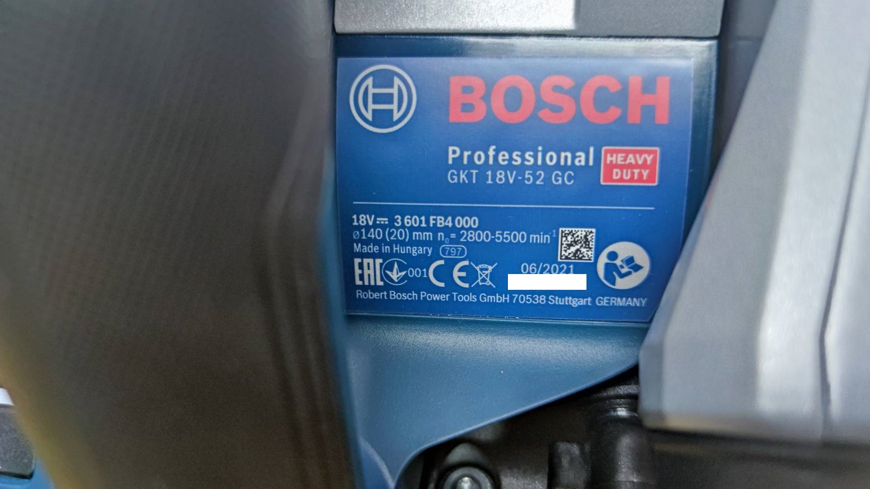 เลื่อยวงเดือนแบบรางไร้สาย GKT18V-52GC BOSCH SOLO (ไม่รวมราง)