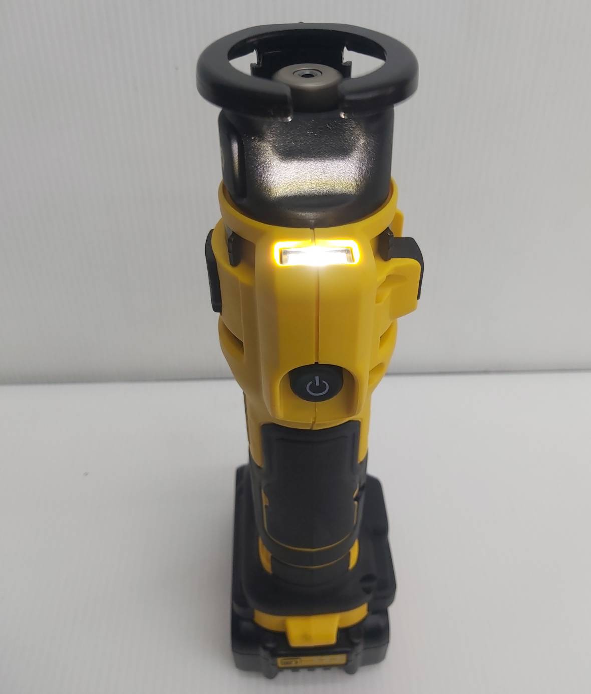 เครื่องเร้าเตอร์ตัดแผ่นฝ้าดรายวอลล์ 20V Max เฉพาะตัวเครื่อง รุ่น DCE555B DEWALT