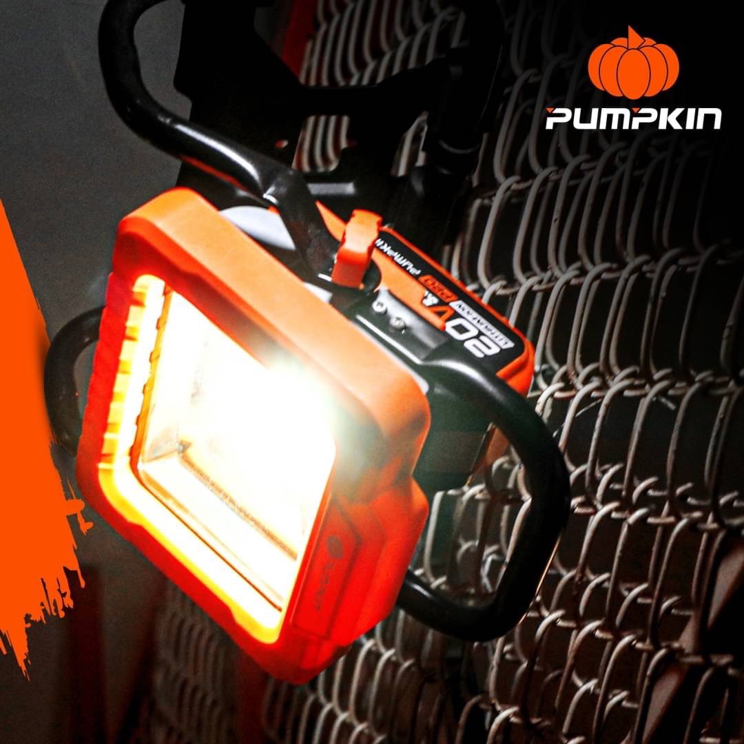 ไฟสปอร์ตไลท์20V INF-18LS PUMPKIN