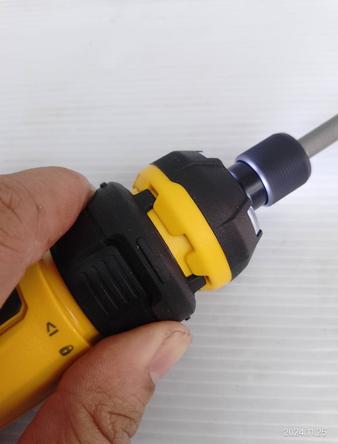 ไขควงไฟฟ้า4V FLEXDRIVE DWHT66719 DEWALT