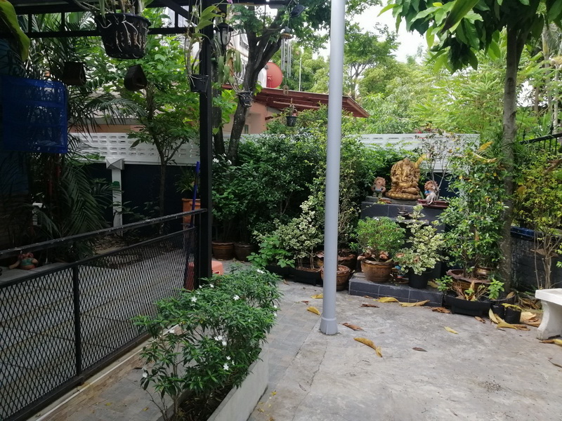 H1037 ขายบ้านเดี่ยว 50.7 ตร.วา หมู่บ้านเนเบอร์โฮม วัชรพล โครงการอยู่ติดถนนใหญ่ สุขาภิบาล5 ซอย82 ตกแต่งต่อเติมสวยมาก พร้อมอยู่