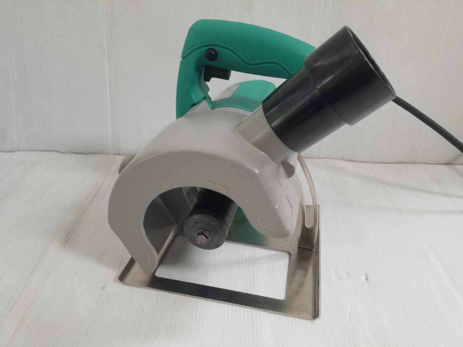 เครื่องเซาะร่องคอนกรีต4" ใบคู่ AZR110 DCA