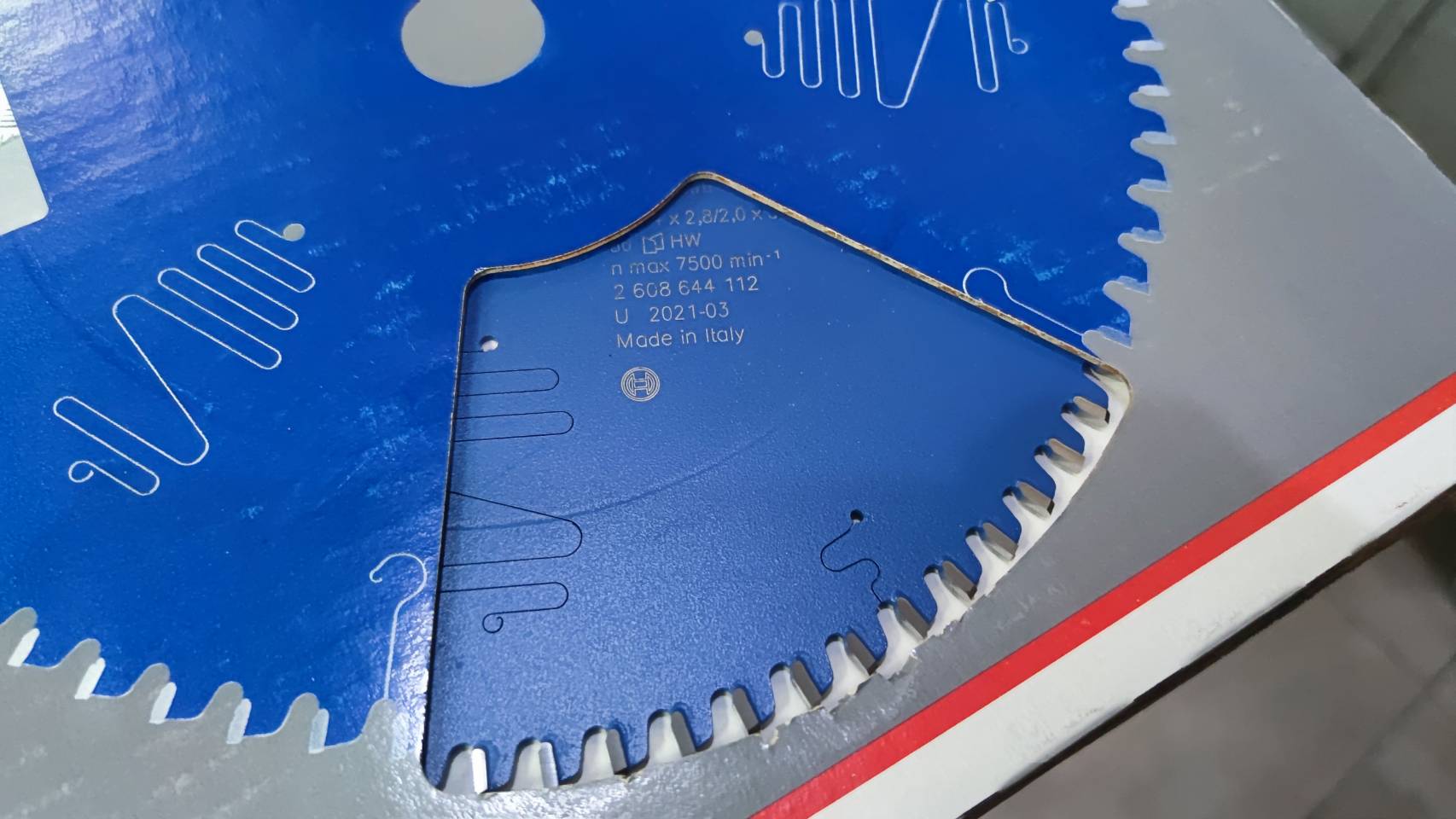 ใบเลื่อยวงเดือน Aluminium 10"x80T BOSCH