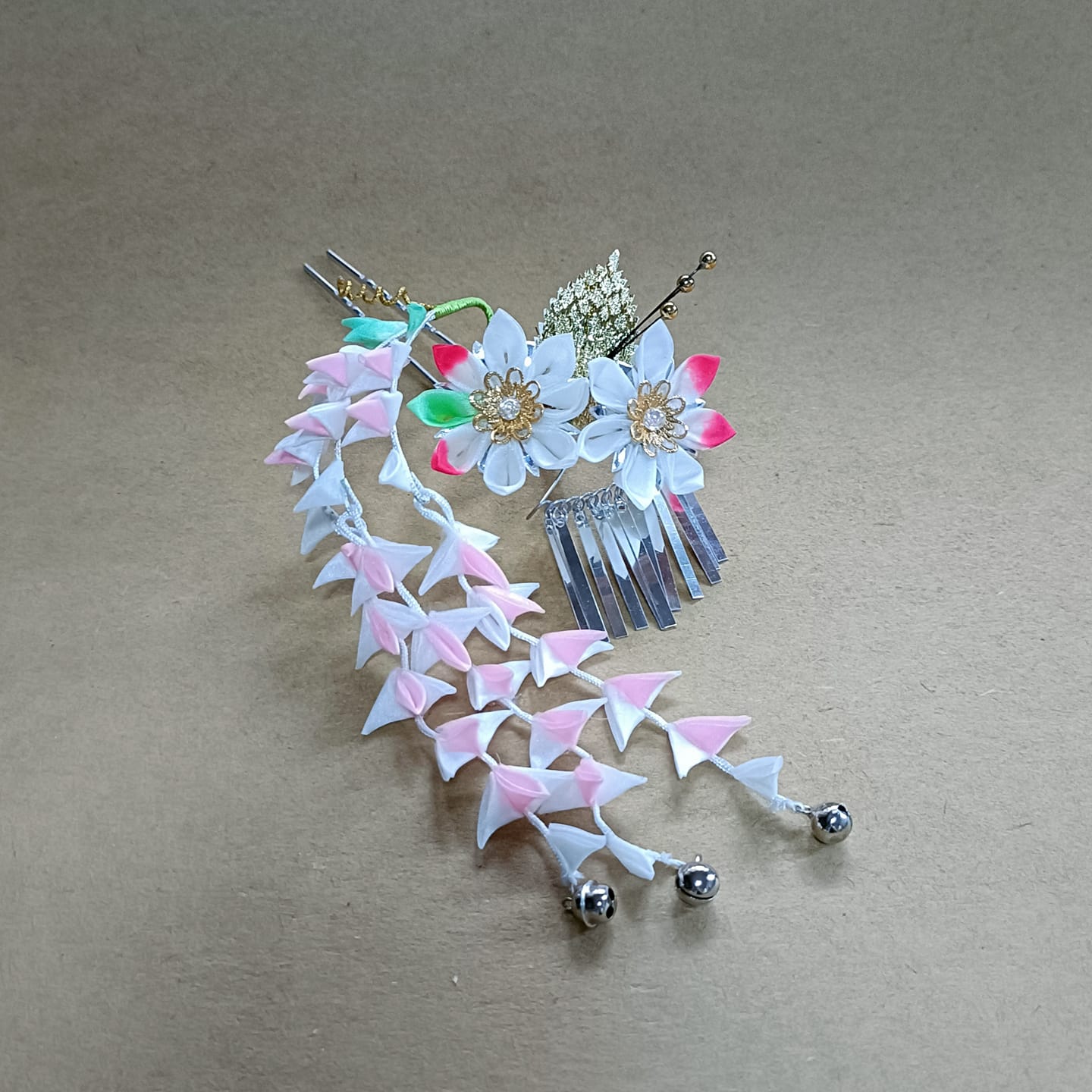 ปิ่นดอกไม้ญี่ปุ่น PINJ019