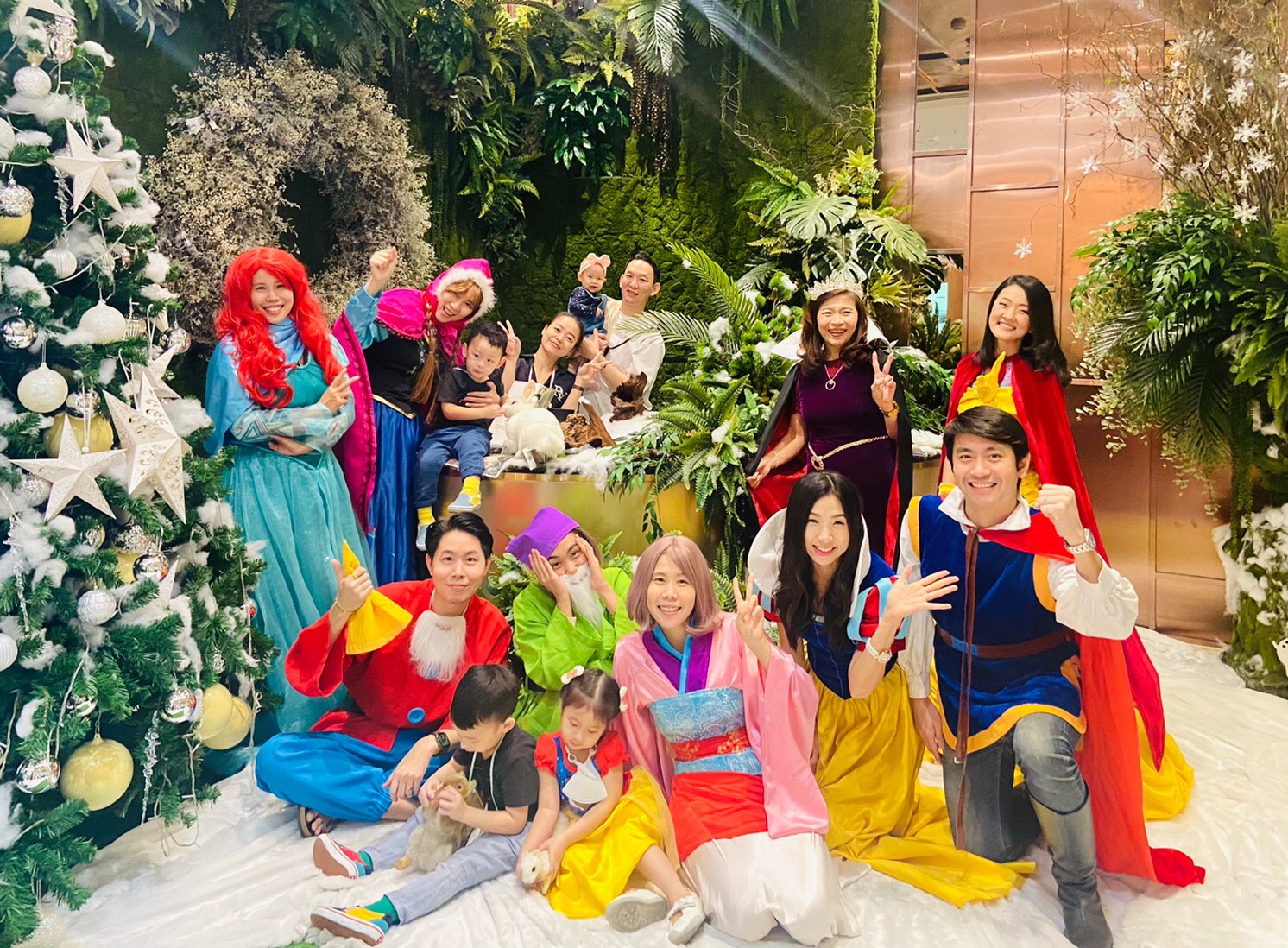 ชุดคนแคระทั้ง 7 @ สโนไวท์