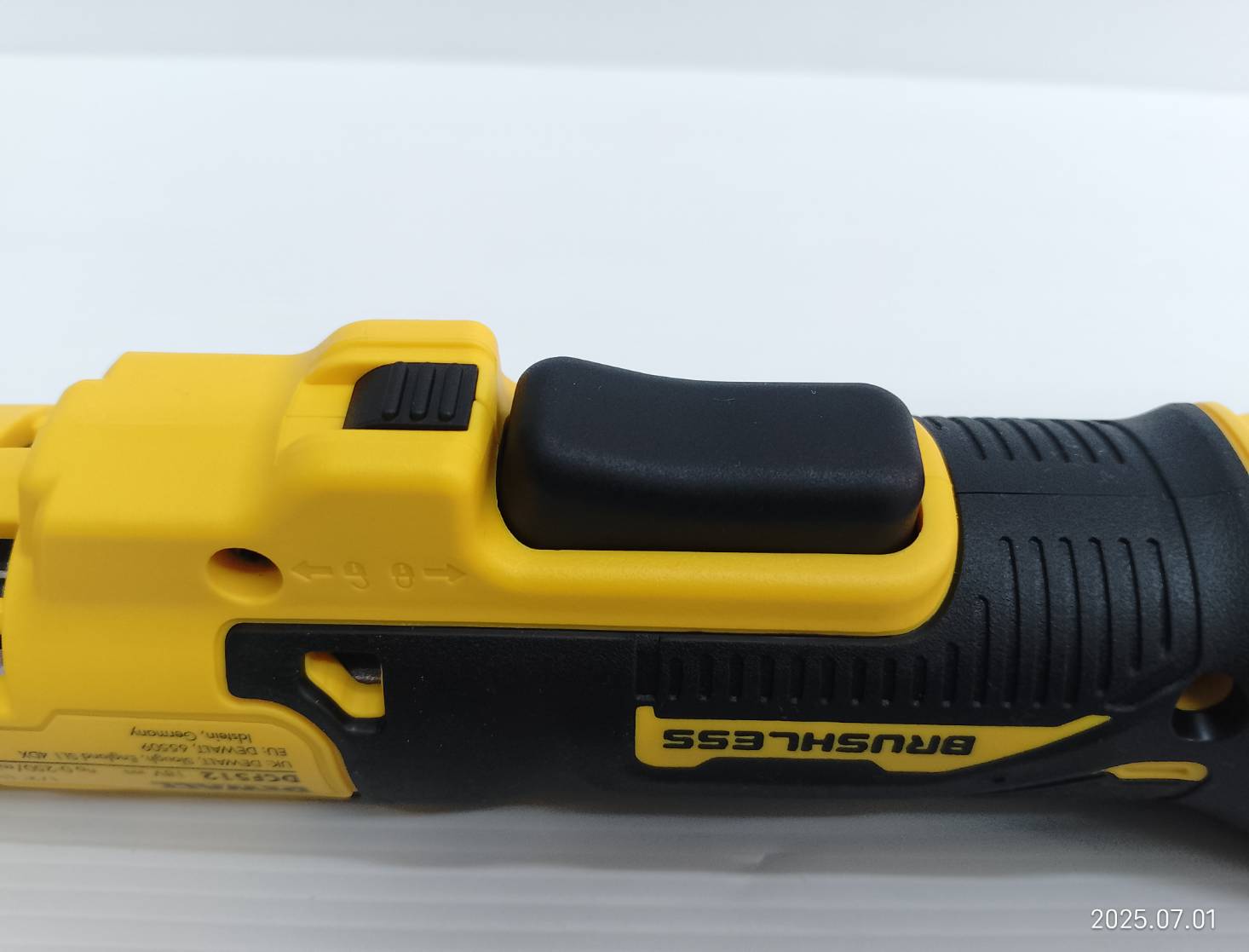 ประแจบล็อคไร้สาย 1/2 นิ้ว 18V DCF512N DEWALT