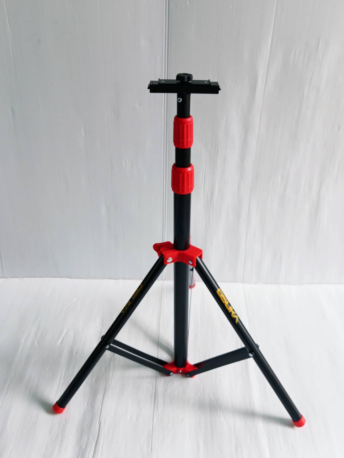 OSUKA ไฟส่องพื้นที่ 3 ขา LED 20V 2in1 OCL316-N (ตัวเปล่าพร้อมขาตั้ง)