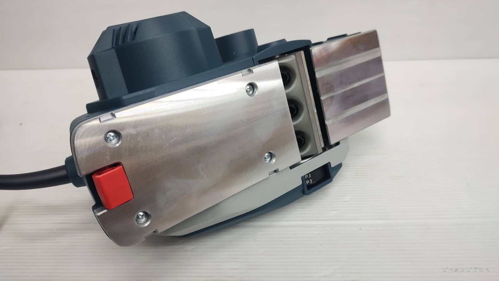 กบไฟฟ้า3" GHO16-82 BOSCH 06015962K0