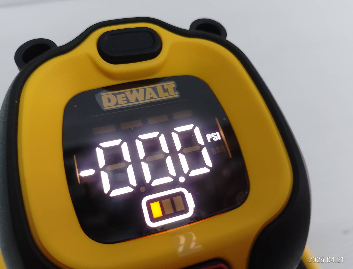 DEWALT อุปกรณ์ยกของสูญญากาศไร้สาย รุ่น DCE592B