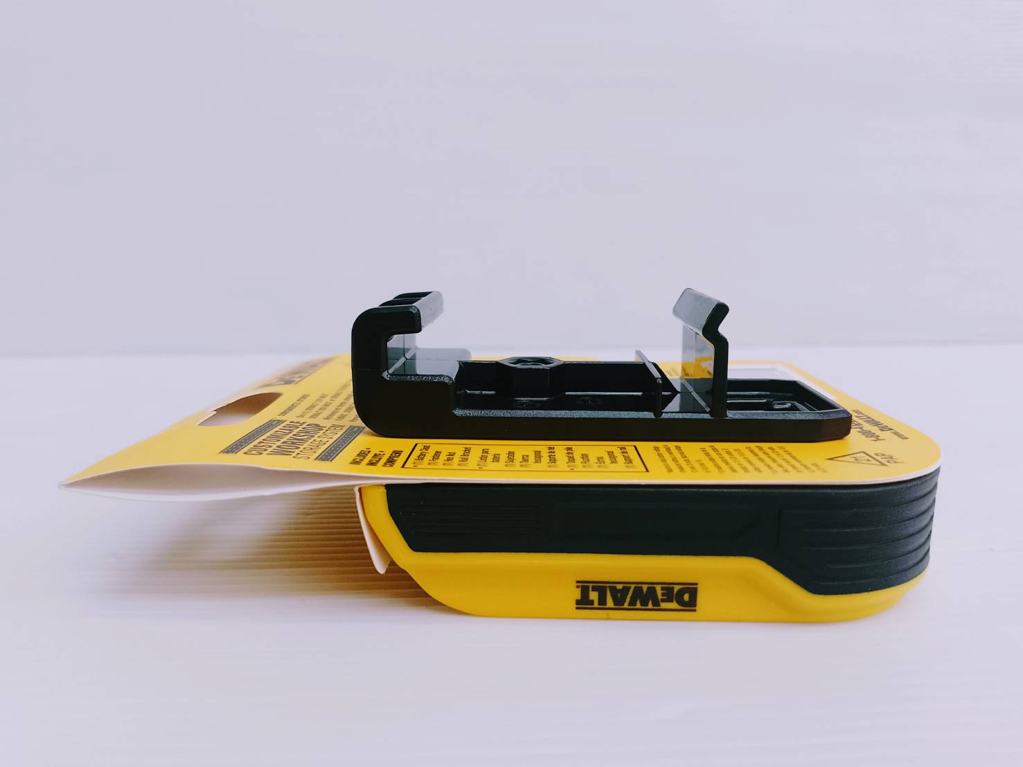 ที่เสียบแบตเตอรี่ DWST82820 DEWALT