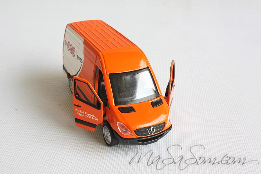 โมเดลรถส่งของ