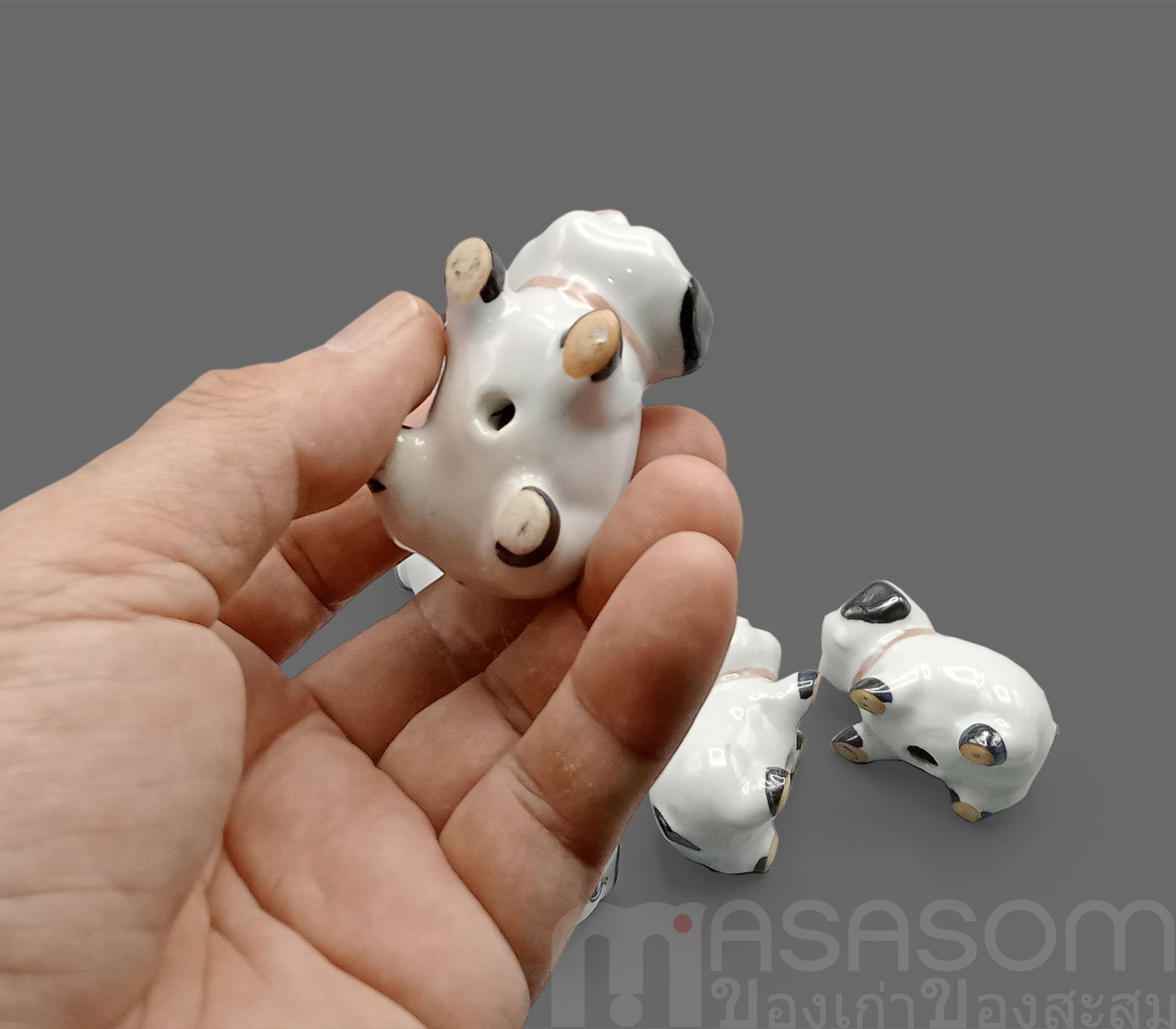 ตุ๊กตารูปหมูเซรามิค